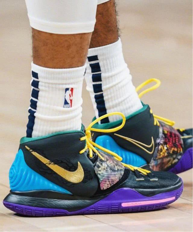 米切尔：今天失利的责任在我，球队打得差所以被主场球迷嘘（米切尔自责今日输球：球队表现不佳招致主场嘘声）