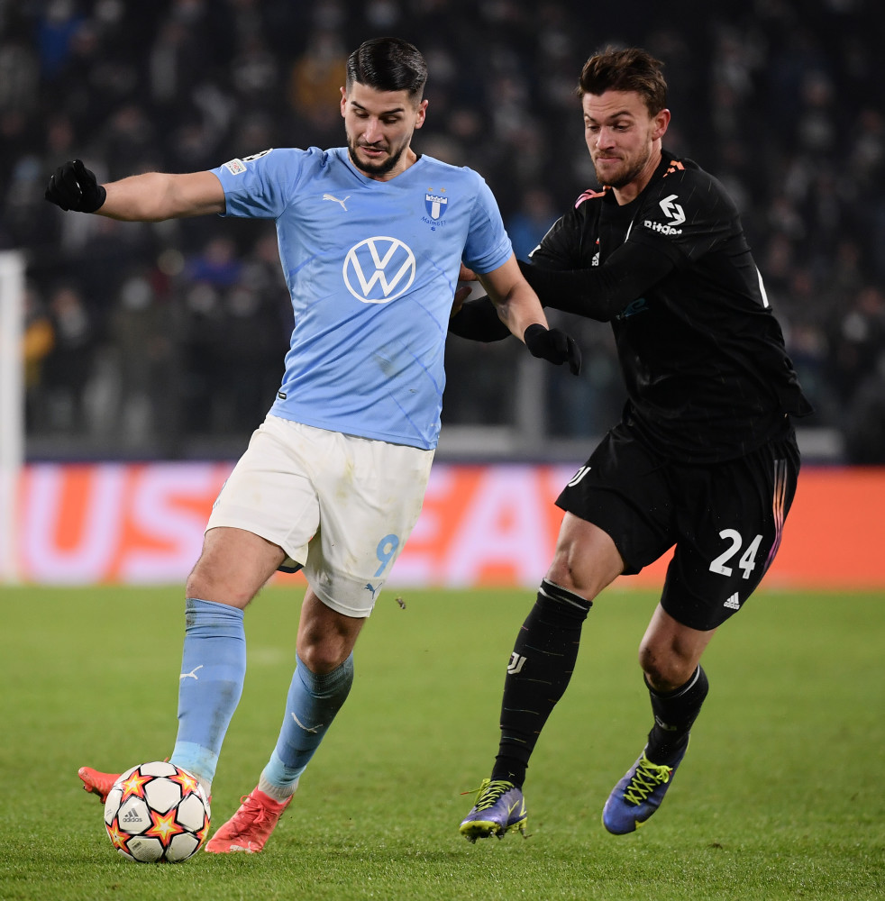 赫内斯谈拜仁明年目标：国内双冠王，在欧冠尽可能走远一些（赫内斯：拜仁明年冲击国内双冠，欧冠力求走得更远）