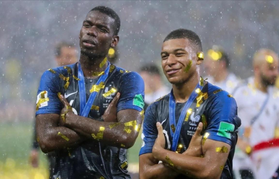 太阳队在内线的进攻策略显得异常凶猛，他们的内线球员在比赛中展现出了极高的进攻效率。（太阳队内线攻势凌厉，内线球员效率惊人）