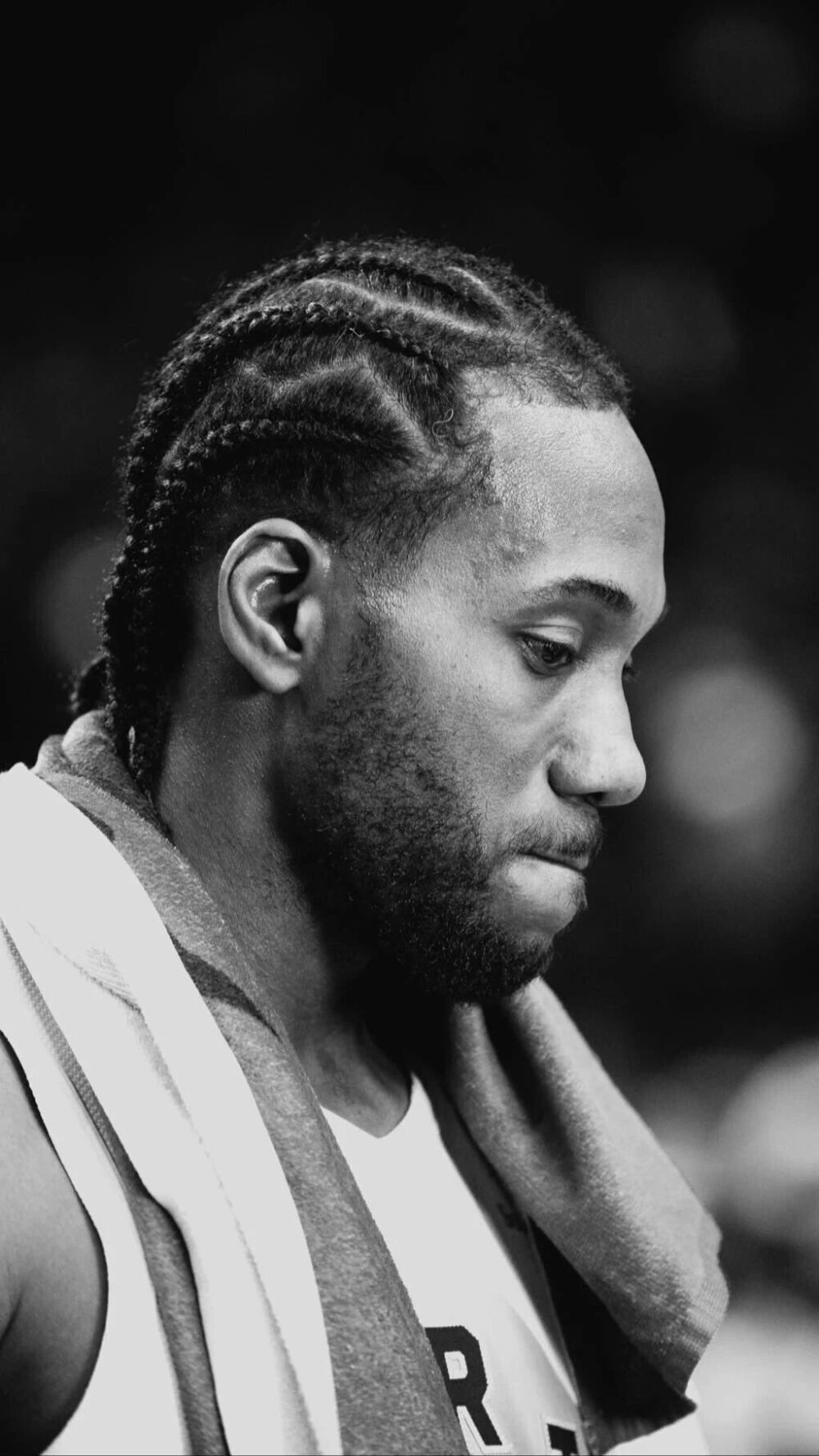 换上儿子！范佩西之子19岁沙奎尔欧联替补登场，迎职业生涯首秀（范佩西19岁儿子沙奎尔欧联替补亮相，完成职业首秀）