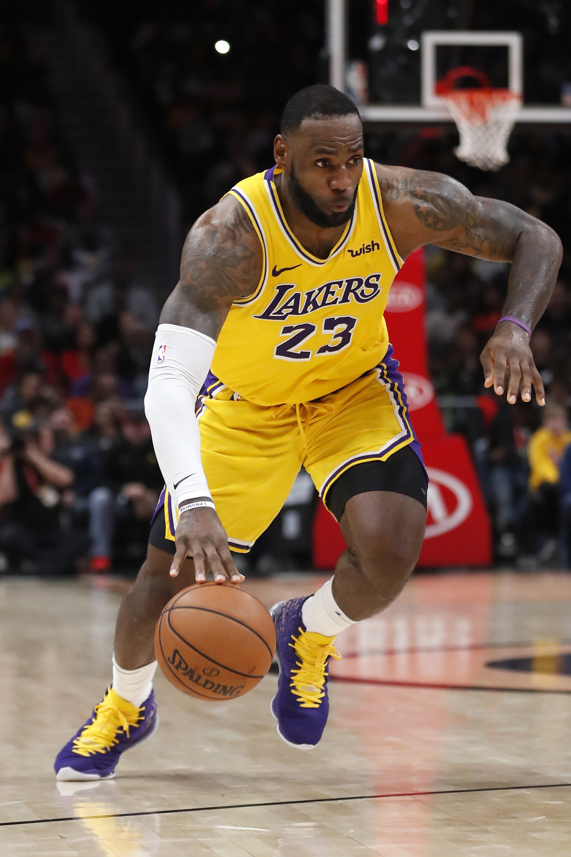 麦卡利斯特：赛季初对我来说不太理想，我在慢慢找回状态（麦卡利斯特：开季不理想，正逐步回到正轨）