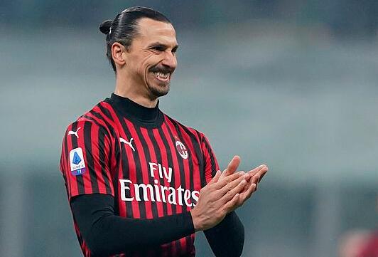 记者：曼联、切尔西、国米关注罗比尼奥之子（记者称曼联、切尔西、国米有意罗比尼奥之子）