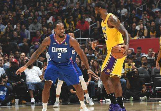 斯洛伐克主帅：意大利拿过六连胜却要去附加赛，这太荒谬了（斯洛伐克主帅不满：意大利六连胜仍要踢附加赛，太不合理了）