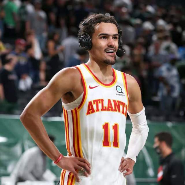 女子篮球联盟赛季焦点球员表现（女篮联盟本季核心球员表现解读）