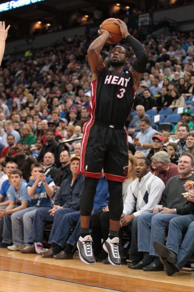 萨拉赫下家赔率：大概率留队，吉达联合6.0新月胜利8.0（萨拉赫去向赔率：留队概率最高，吉达联合6.0，利雅得新月与胜利同为8.0）