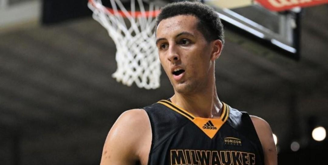 三分球4中3，姜伟泽展现（姜伟泽三分4投3中，手感火热）