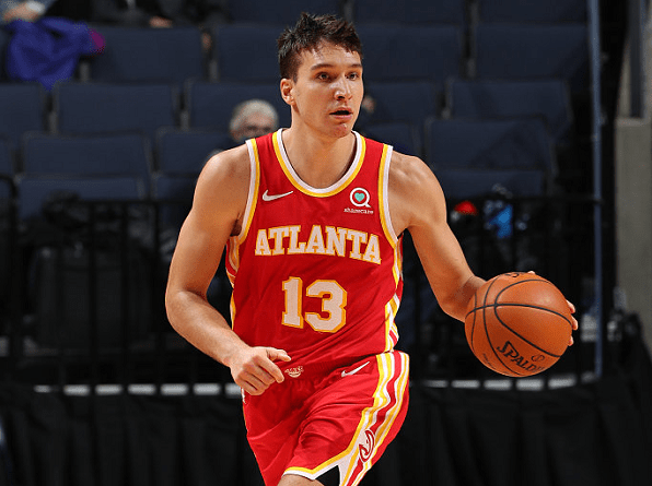 利物浦女足球员遭跟踪骚扰，42岁商人认罪待判（利物浦女足球员被跟踪骚扰案：42岁商人已认罪，等待宣判）