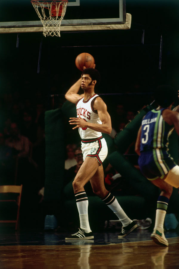 法尔克：拜仁仍在密切关注DV9，同时也对弗兰库利诺-朱感兴趣（法尔克：拜仁仍紧盯DV9，亦对弗兰库利诺-朱有意）