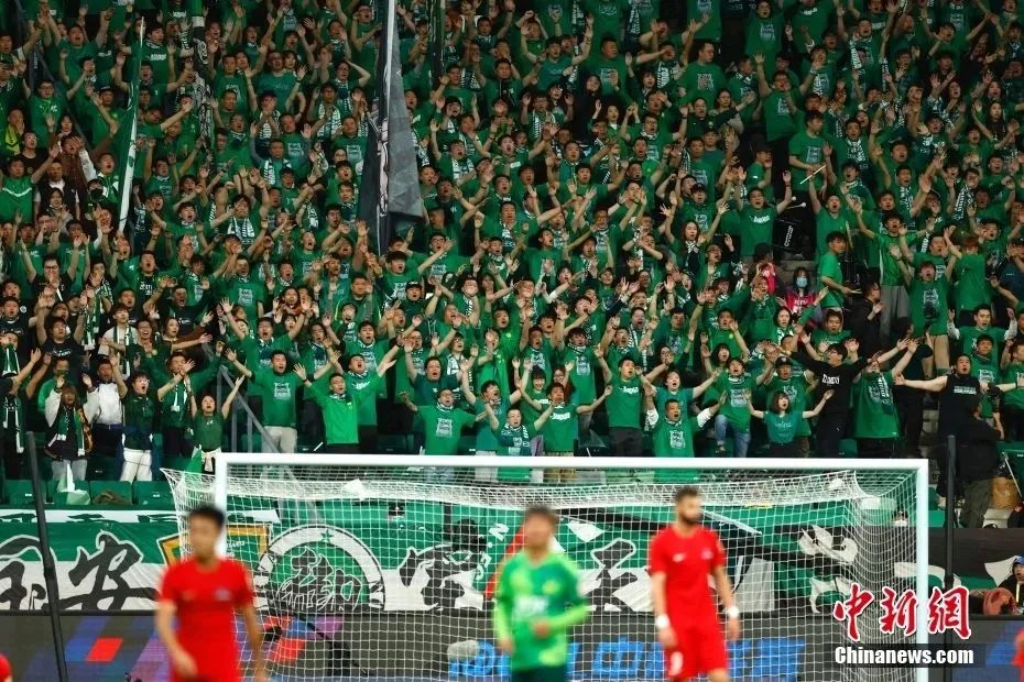 篮球湖人队训练营加入心理辅导课程（湖人队训练营新增心理辅导课程）